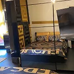 Studio Residence Near 5* Hotel